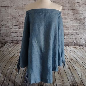 FREE PEOPLE "Show Me Some Shoulder" Chambray M